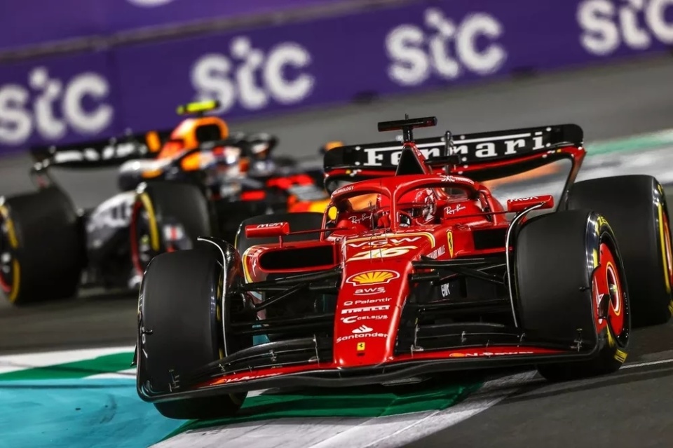 哈斯车队力克法拉利,勒克莱尔点燃赛场 哈斯车队力克法拉利,勒克莱尔点燃赛场