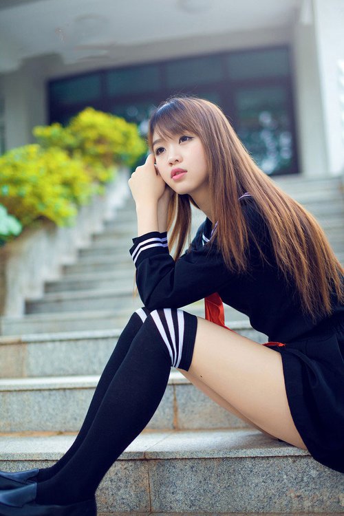 波斯铁骑破晓巴黎，三狮孤星照夜独行