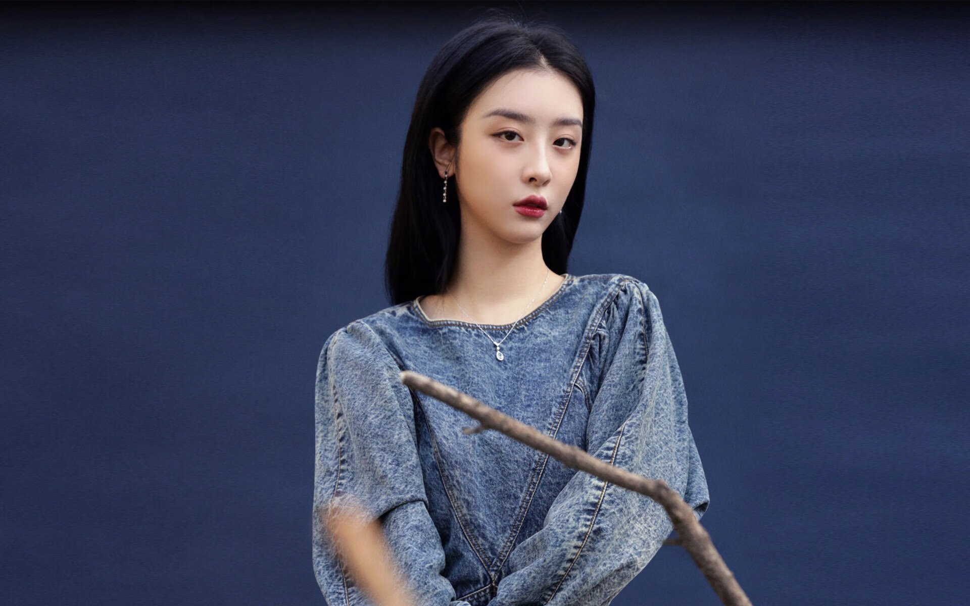 欧冠烽火夜，卡塞米罗终场绝杀定乾坤，拉齐奥险胜马赛